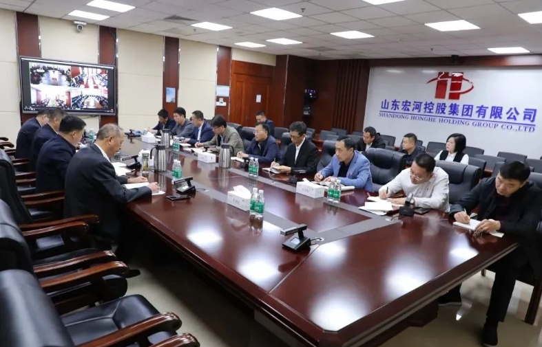 召开11月份总经理安全生产会议2 召开11月份总经理安全生产会议2