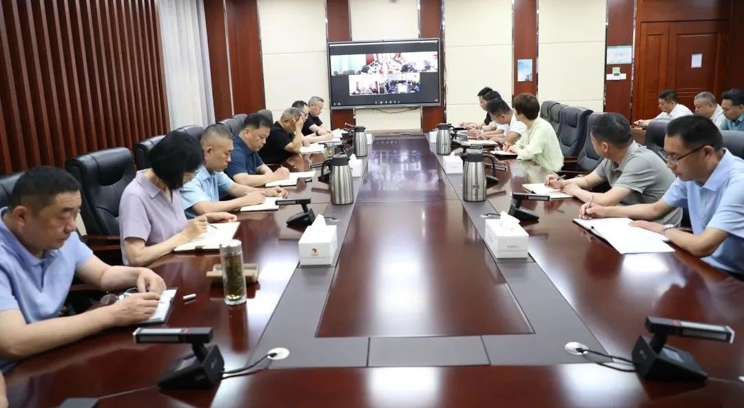 宏河milan米兰（中国）体育官方网站召开2025年“安全生产月”动员暨六月安全办公会1