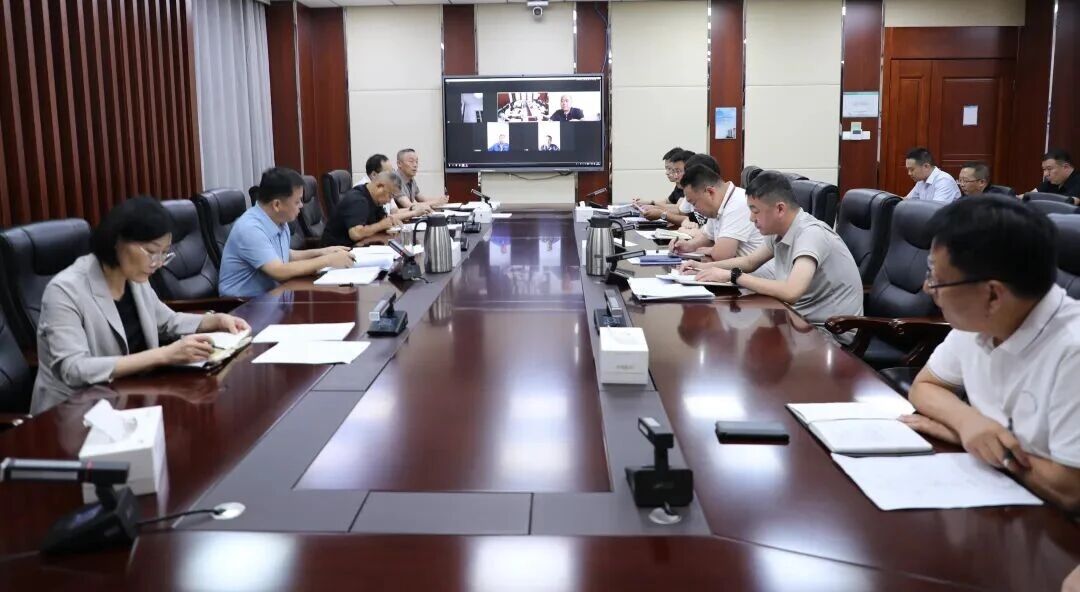 凝心聚力抓落实 精准发力促发展——宏河milan米兰（中国）体育官方网站召开重点工作（项目）推进会议1